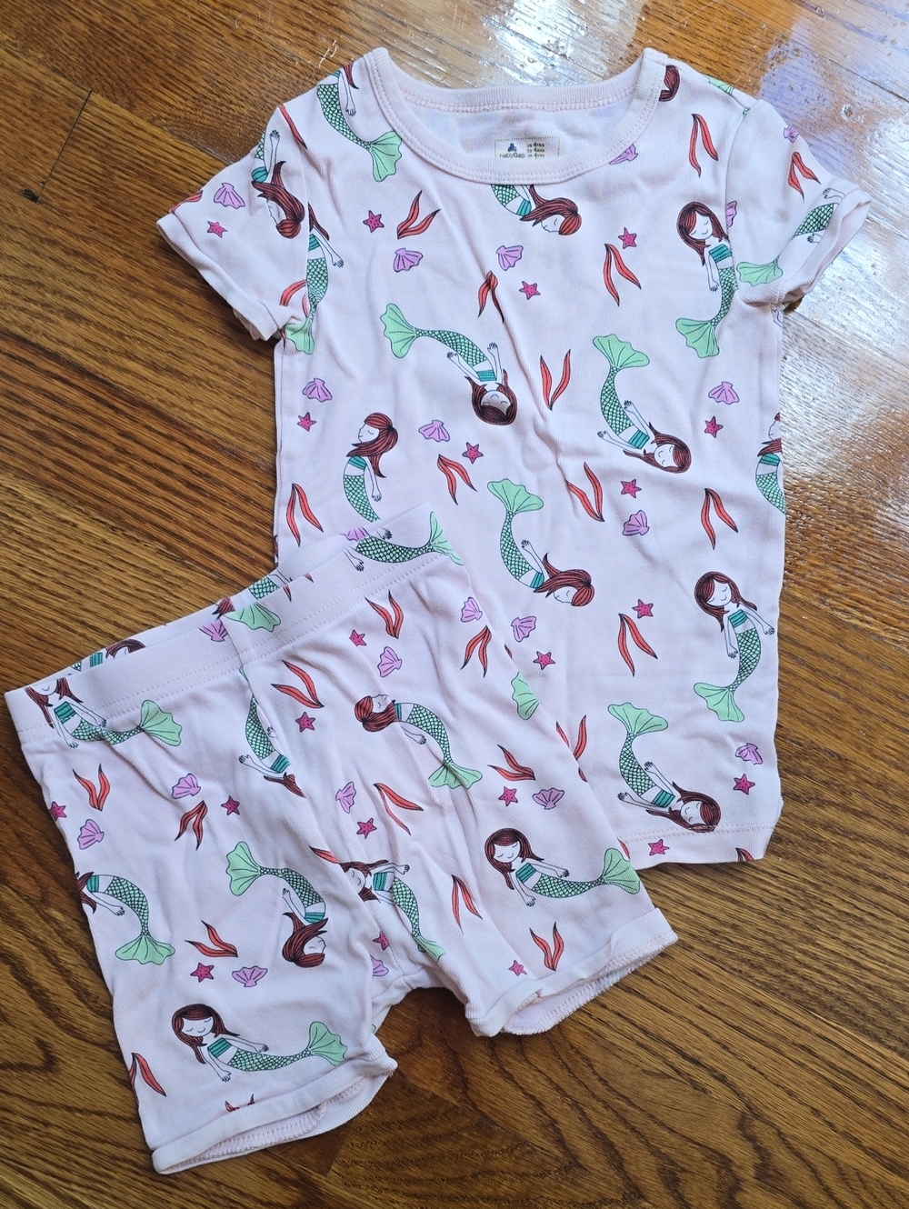 GAP Pink Mermaid Short Sleeve Top & Shorts Pajama Set